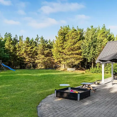 Awesome In Romo With Kitchen Holiday home Romo Kirkeby